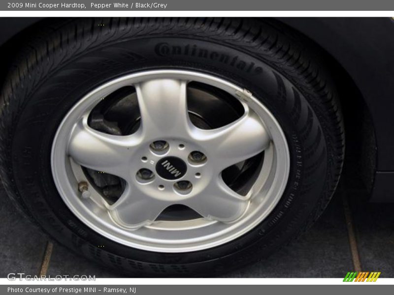 Pepper White / Black/Grey 2009 Mini Cooper Hardtop