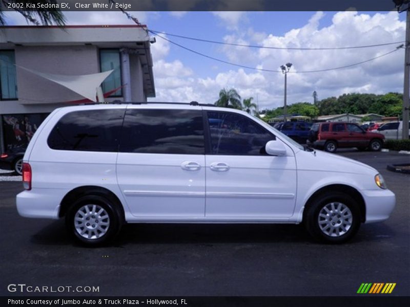 Clear White / Beige 2002 Kia Sedona EX