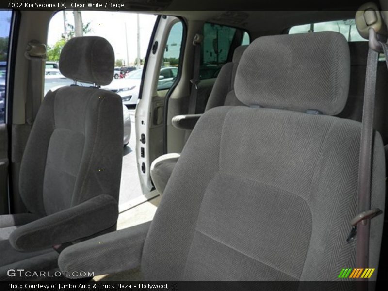 Clear White / Beige 2002 Kia Sedona EX