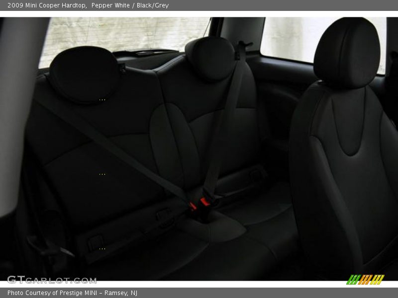 Pepper White / Black/Grey 2009 Mini Cooper Hardtop