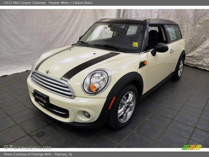 Pepper White / Carbon Black 2013 Mini Cooper Clubman