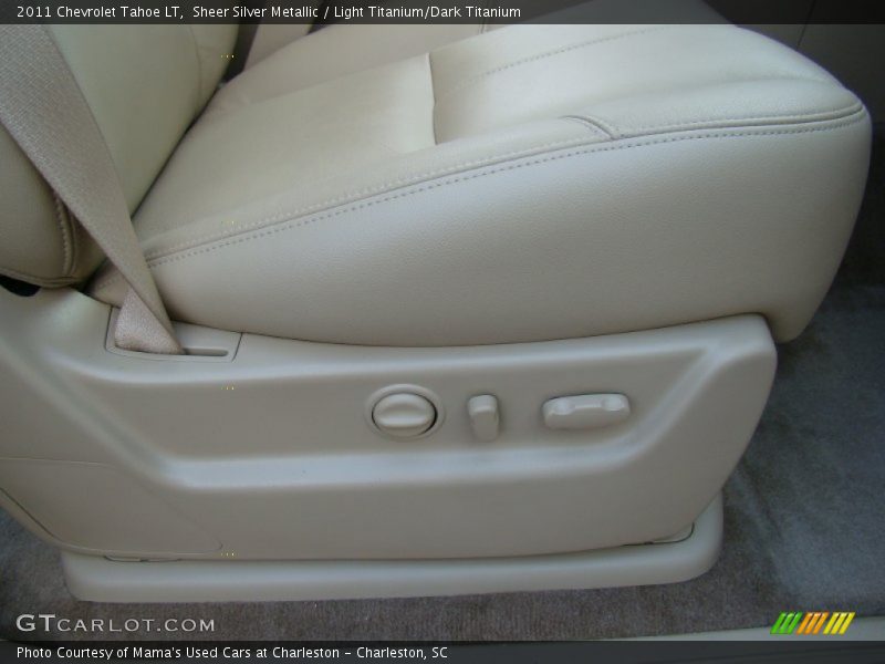 Sheer Silver Metallic / Light Titanium/Dark Titanium 2011 Chevrolet Tahoe LT