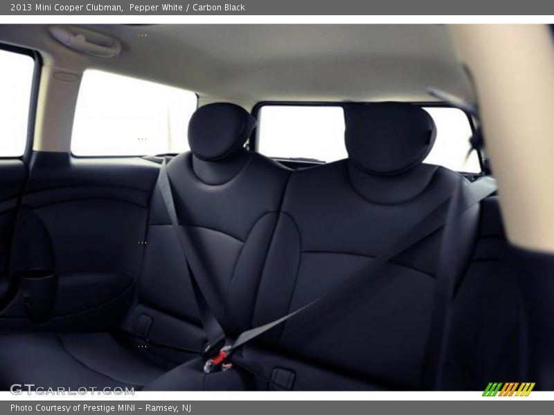 Pepper White / Carbon Black 2013 Mini Cooper Clubman