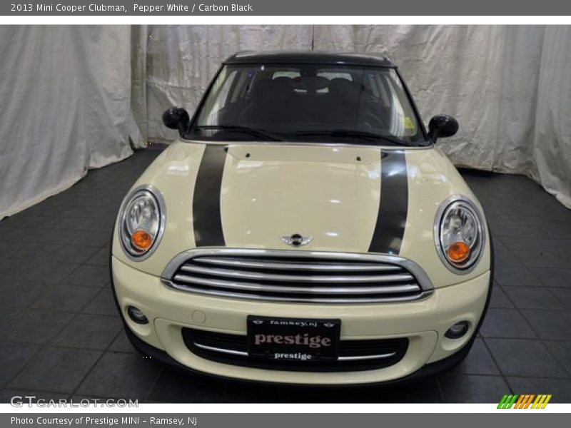 Pepper White / Carbon Black 2013 Mini Cooper Clubman