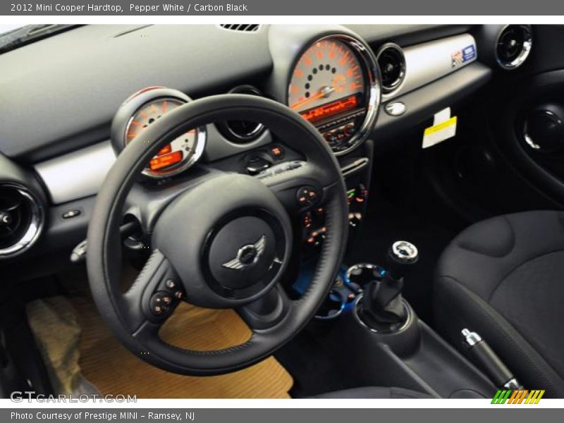 Pepper White / Carbon Black 2012 Mini Cooper Hardtop