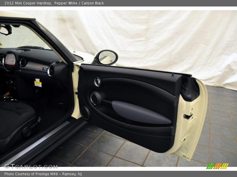 Pepper White / Carbon Black 2012 Mini Cooper Hardtop