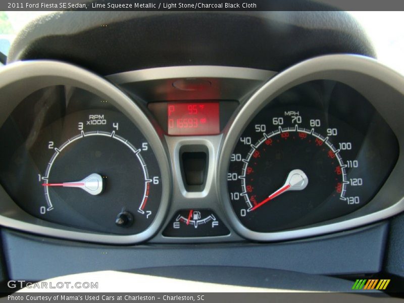 Lime Squeeze Metallic / Light Stone/Charcoal Black Cloth 2011 Ford Fiesta SE Sedan