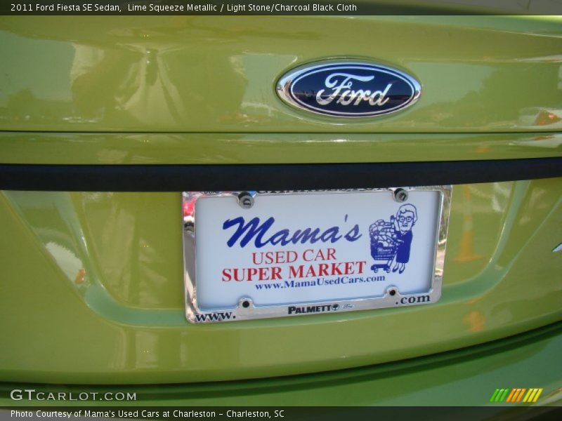 Lime Squeeze Metallic / Light Stone/Charcoal Black Cloth 2011 Ford Fiesta SE Sedan