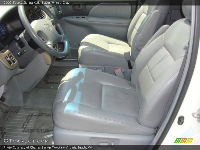 Super White / Gray 2002 Toyota Sienna XLE