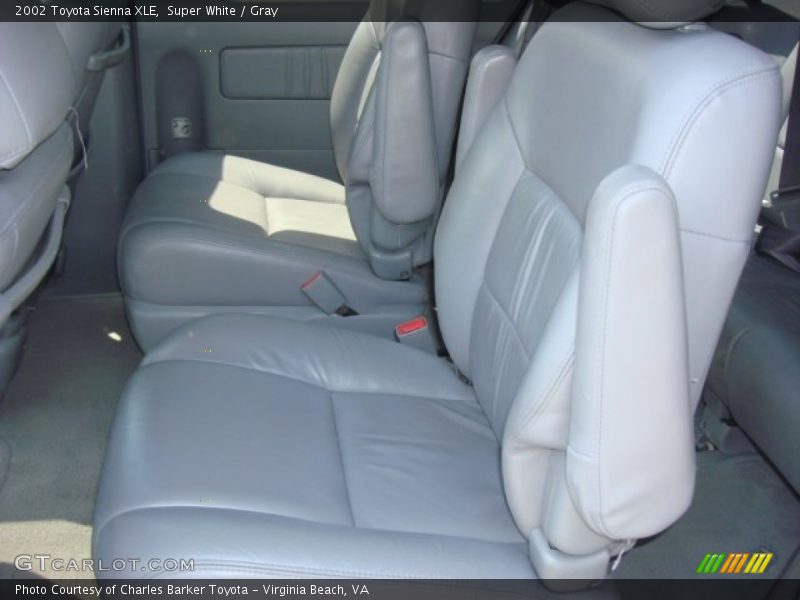 Super White / Gray 2002 Toyota Sienna XLE
