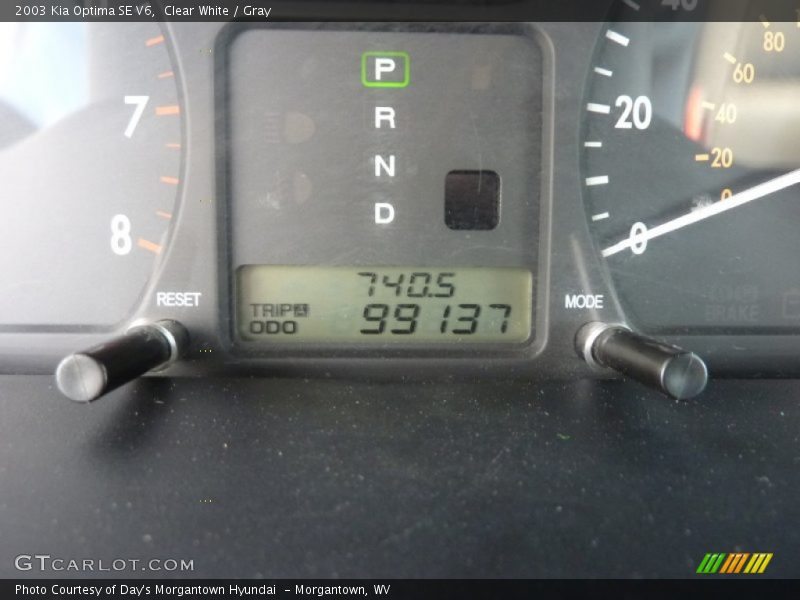 Clear White / Gray 2003 Kia Optima SE V6