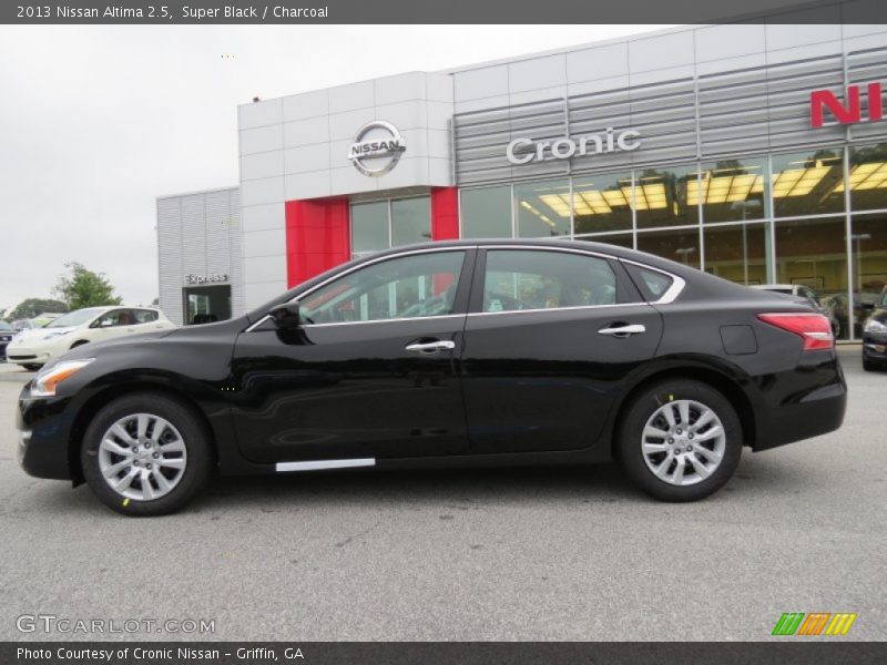 Super Black / Charcoal 2013 Nissan Altima 2.5