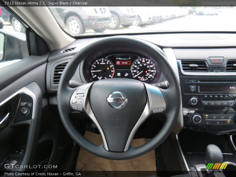 Super Black / Charcoal 2013 Nissan Altima 2.5
