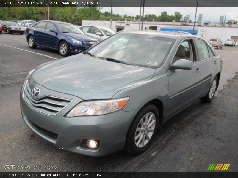 Aloe Green Metallic / Bisque 2011 Toyota Camry XLE