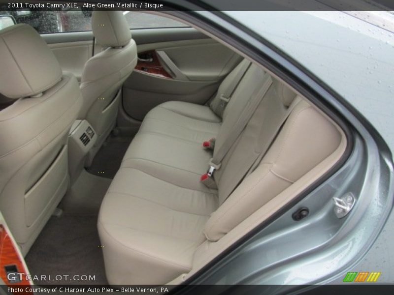 Aloe Green Metallic / Bisque 2011 Toyota Camry XLE