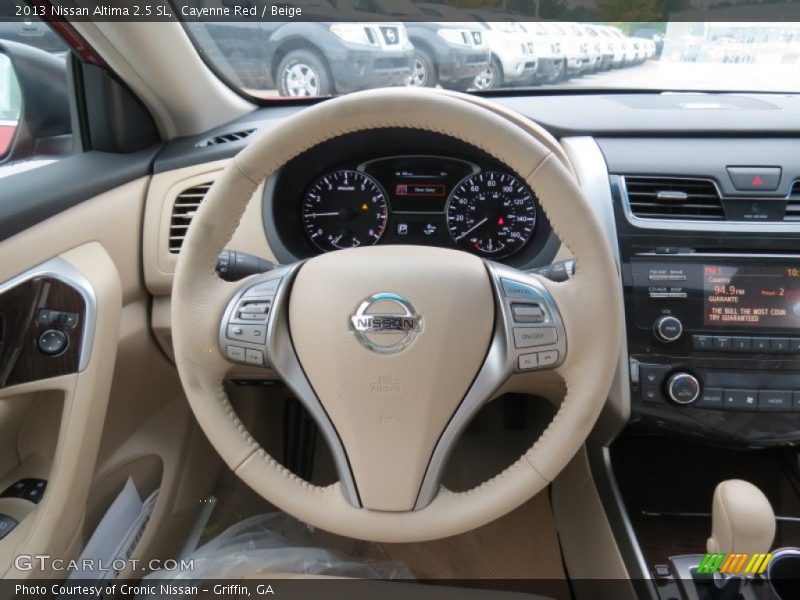  2013 Altima 2.5 SL Steering Wheel
