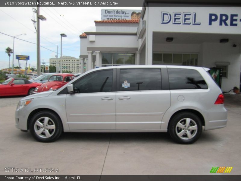 Mercury Silver Metallic / Aero Gray 2010 Volkswagen Routan SE