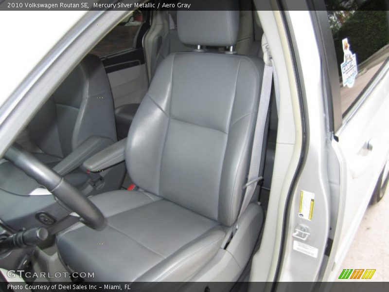Mercury Silver Metallic / Aero Gray 2010 Volkswagen Routan SE