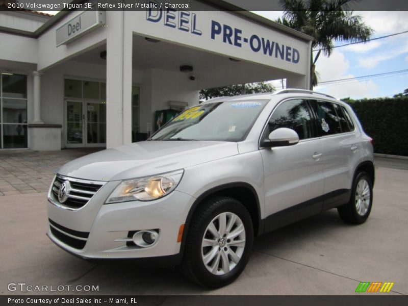 Reflex Silver Metallic / Charcoal 2010 Volkswagen Tiguan SE