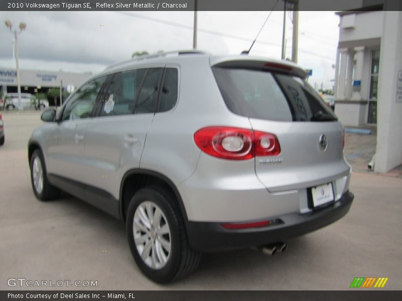 Reflex Silver Metallic / Charcoal 2010 Volkswagen Tiguan SE