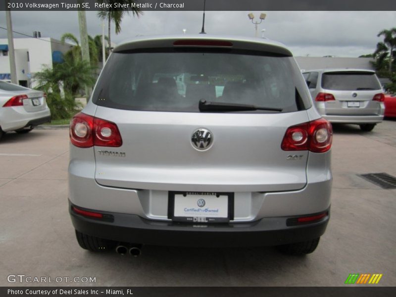 Reflex Silver Metallic / Charcoal 2010 Volkswagen Tiguan SE