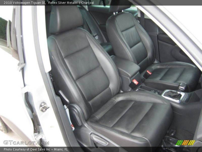 Reflex Silver Metallic / Charcoal 2010 Volkswagen Tiguan SE