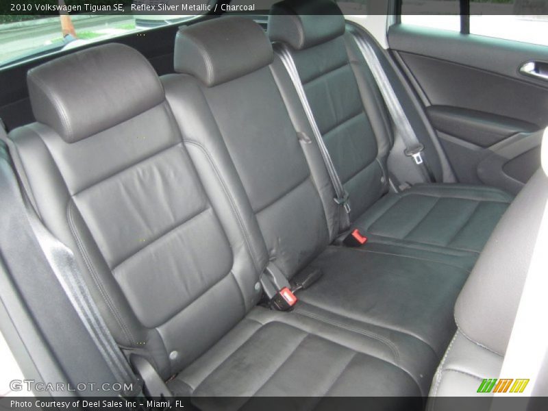 Reflex Silver Metallic / Charcoal 2010 Volkswagen Tiguan SE