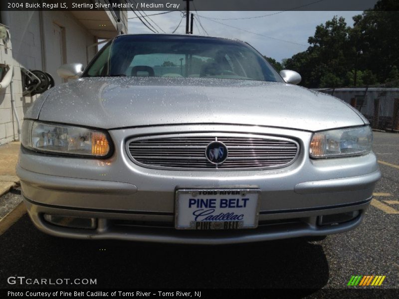 Sterling Silver Metallic / Medium Gray 2004 Buick Regal LS