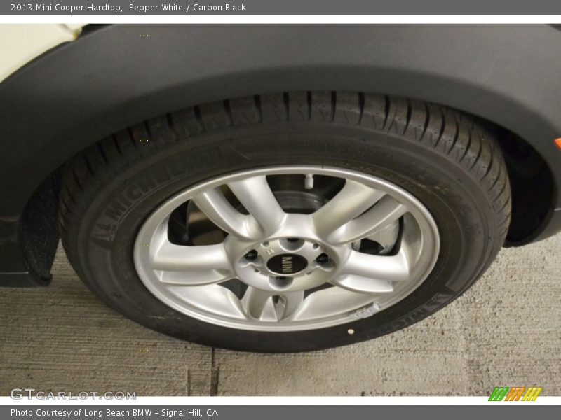 Pepper White / Carbon Black 2013 Mini Cooper Hardtop