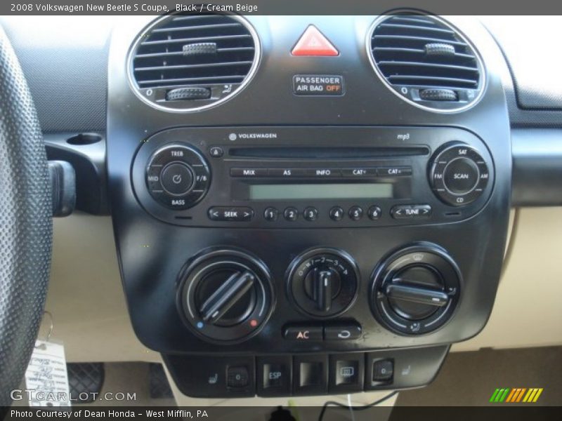 Black / Cream Beige 2008 Volkswagen New Beetle S Coupe