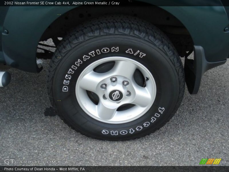 Alpine Green Metallic / Gray 2002 Nissan Frontier SE Crew Cab 4x4