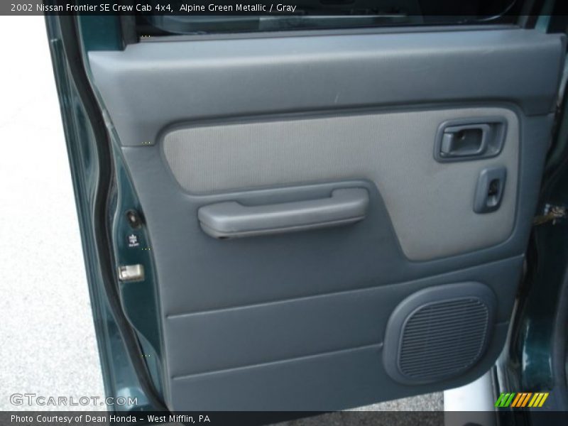 Alpine Green Metallic / Gray 2002 Nissan Frontier SE Crew Cab 4x4