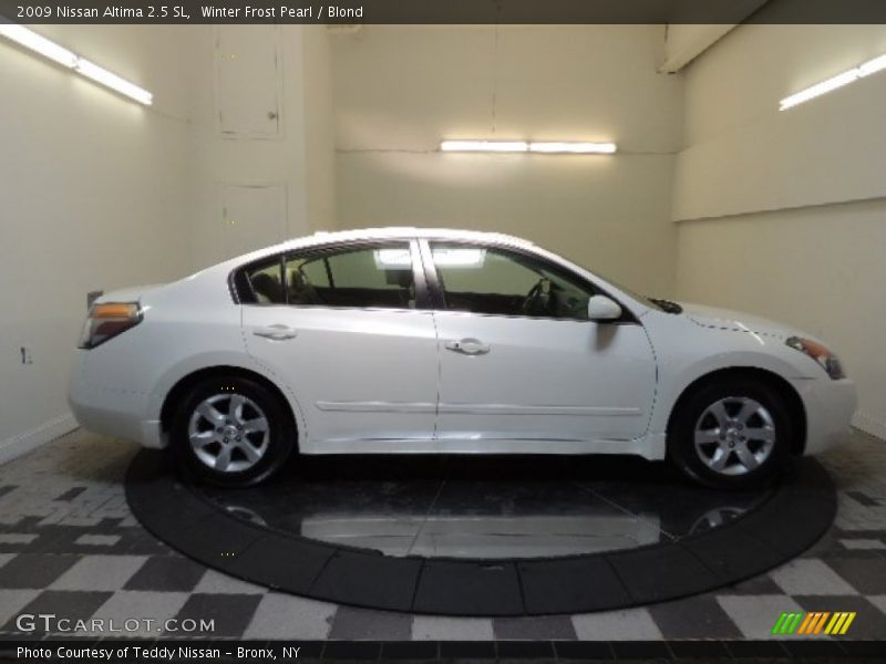 Winter Frost Pearl / Blond 2009 Nissan Altima 2.5 SL
