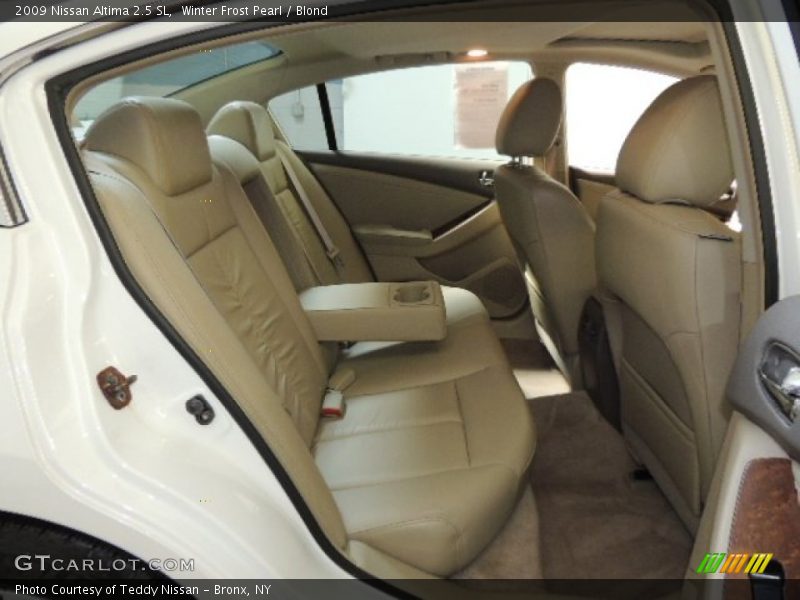 Winter Frost Pearl / Blond 2009 Nissan Altima 2.5 SL
