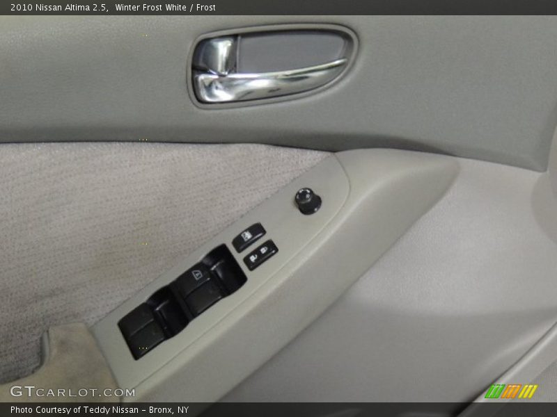 Winter Frost White / Frost 2010 Nissan Altima 2.5