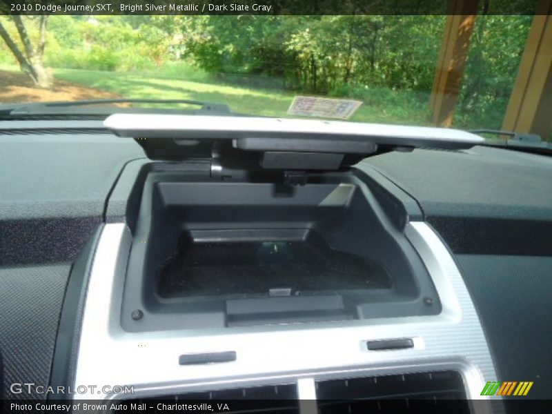 Bright Silver Metallic / Dark Slate Gray 2010 Dodge Journey SXT
