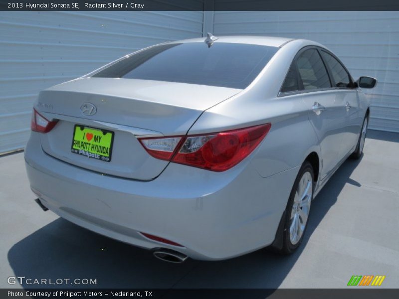 Radiant Silver / Gray 2013 Hyundai Sonata SE