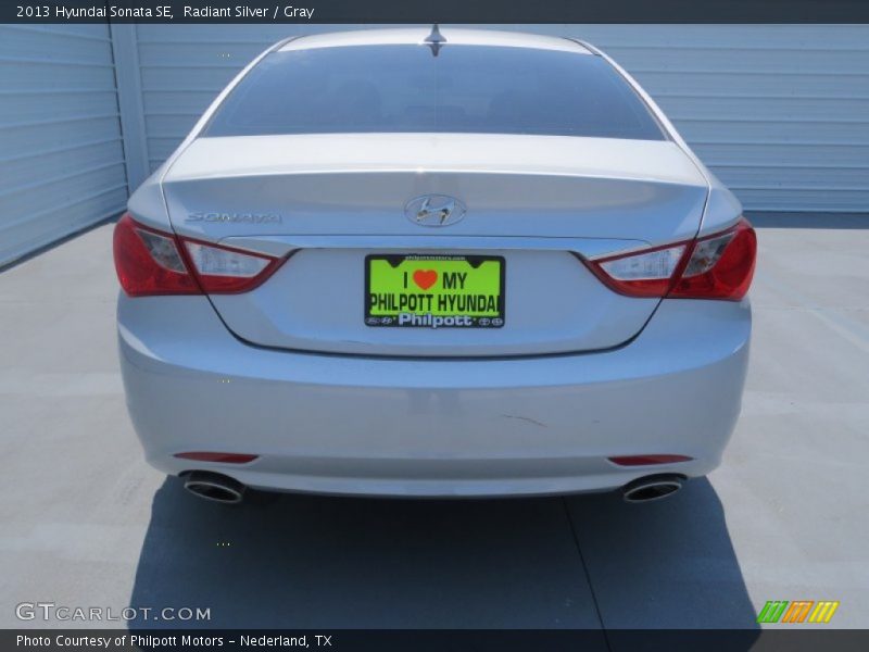 Radiant Silver / Gray 2013 Hyundai Sonata SE