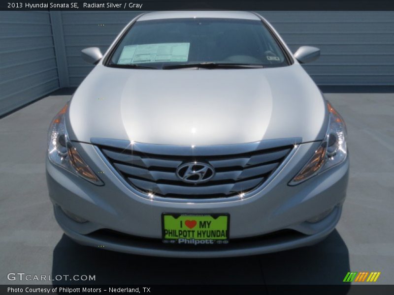 Radiant Silver / Gray 2013 Hyundai Sonata SE