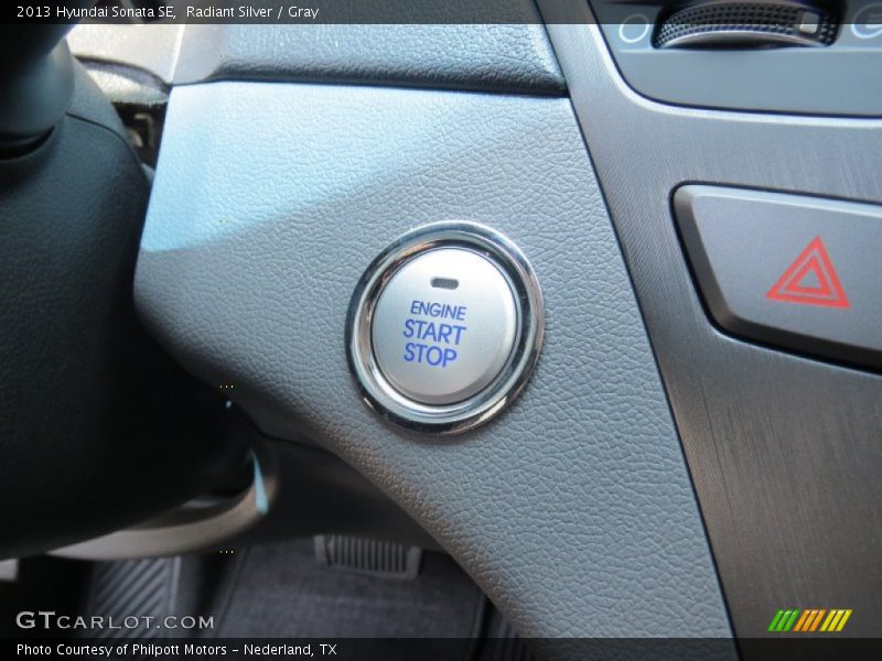 Radiant Silver / Gray 2013 Hyundai Sonata SE