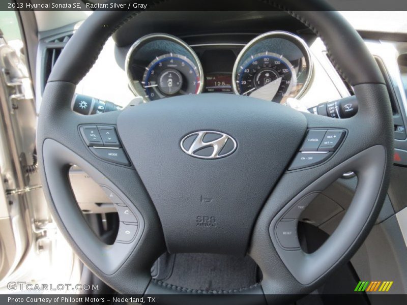 Radiant Silver / Gray 2013 Hyundai Sonata SE