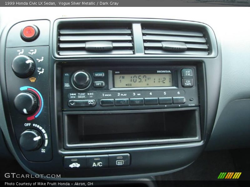 Vogue Silver Metallic / Dark Gray 1999 Honda Civic LX Sedan