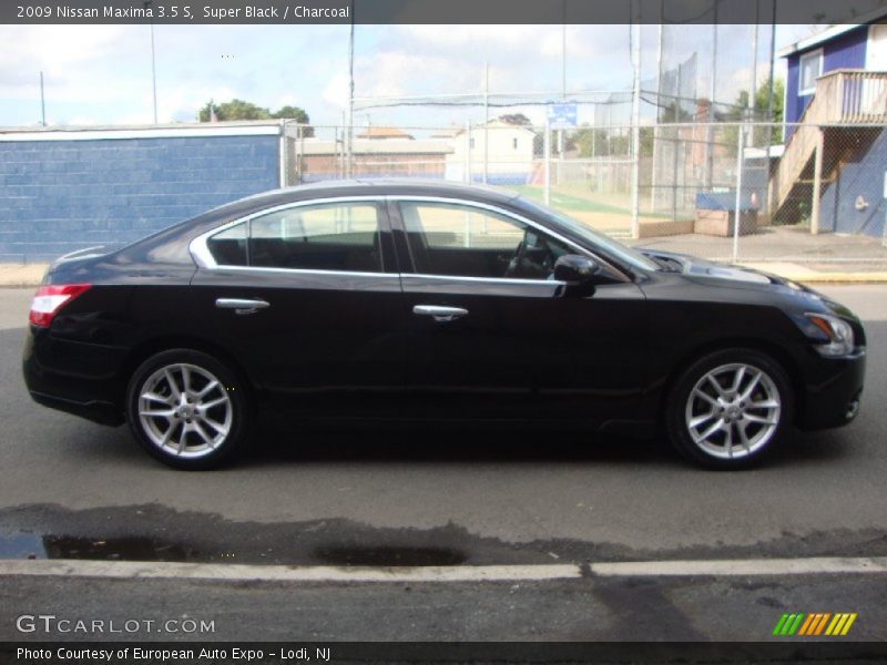 Super Black / Charcoal 2009 Nissan Maxima 3.5 S