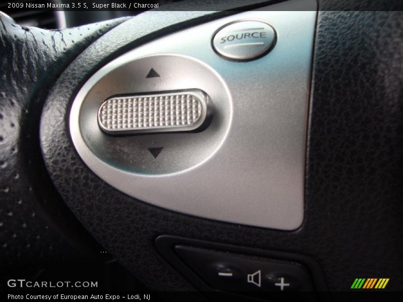 Super Black / Charcoal 2009 Nissan Maxima 3.5 S