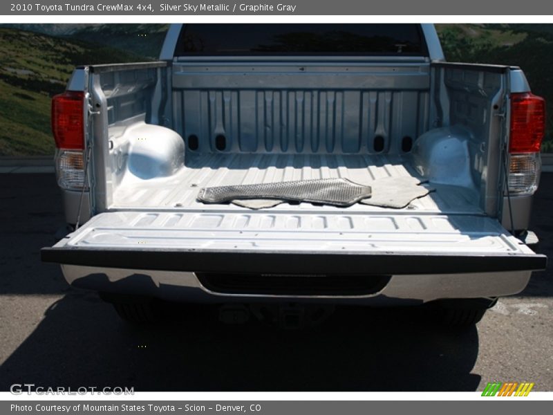 Silver Sky Metallic / Graphite Gray 2010 Toyota Tundra CrewMax 4x4