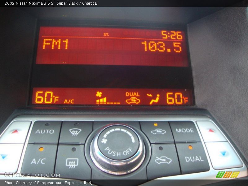 Super Black / Charcoal 2009 Nissan Maxima 3.5 S