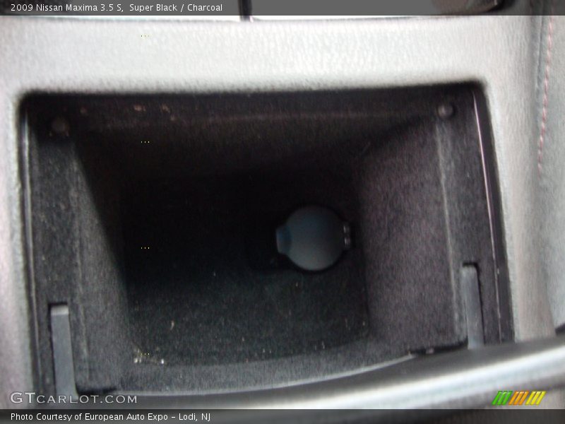 Super Black / Charcoal 2009 Nissan Maxima 3.5 S