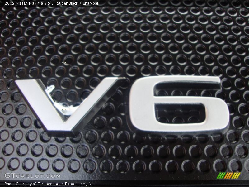 Super Black / Charcoal 2009 Nissan Maxima 3.5 S