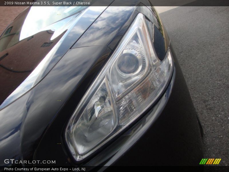 Super Black / Charcoal 2009 Nissan Maxima 3.5 S