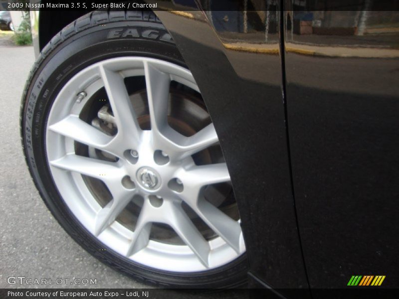 Super Black / Charcoal 2009 Nissan Maxima 3.5 S